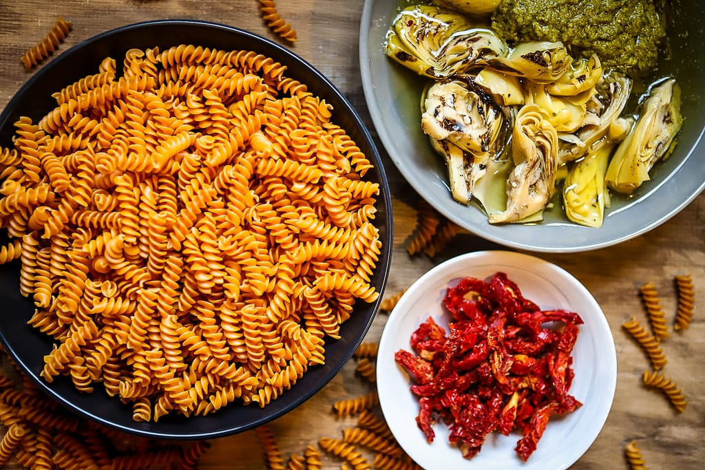 OnePot Rotini with Pesto Artichokes and Spinach (glutenfree)